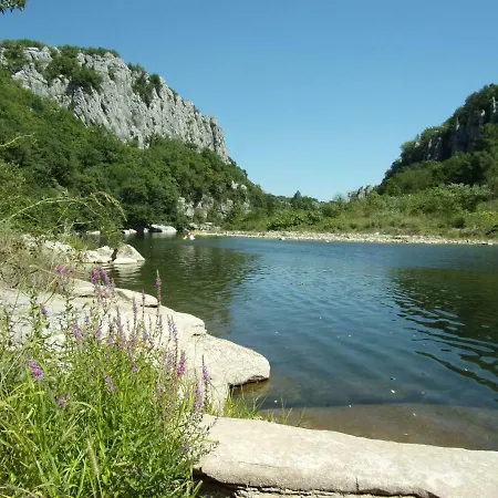 Nyaraló La Feniere, 105 M2, 3 Ch, Charme, Calme Et Nature, Piscine Chauffee, Sud Ardeche